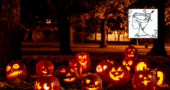 Halloween-Kürbisse im dunkeln