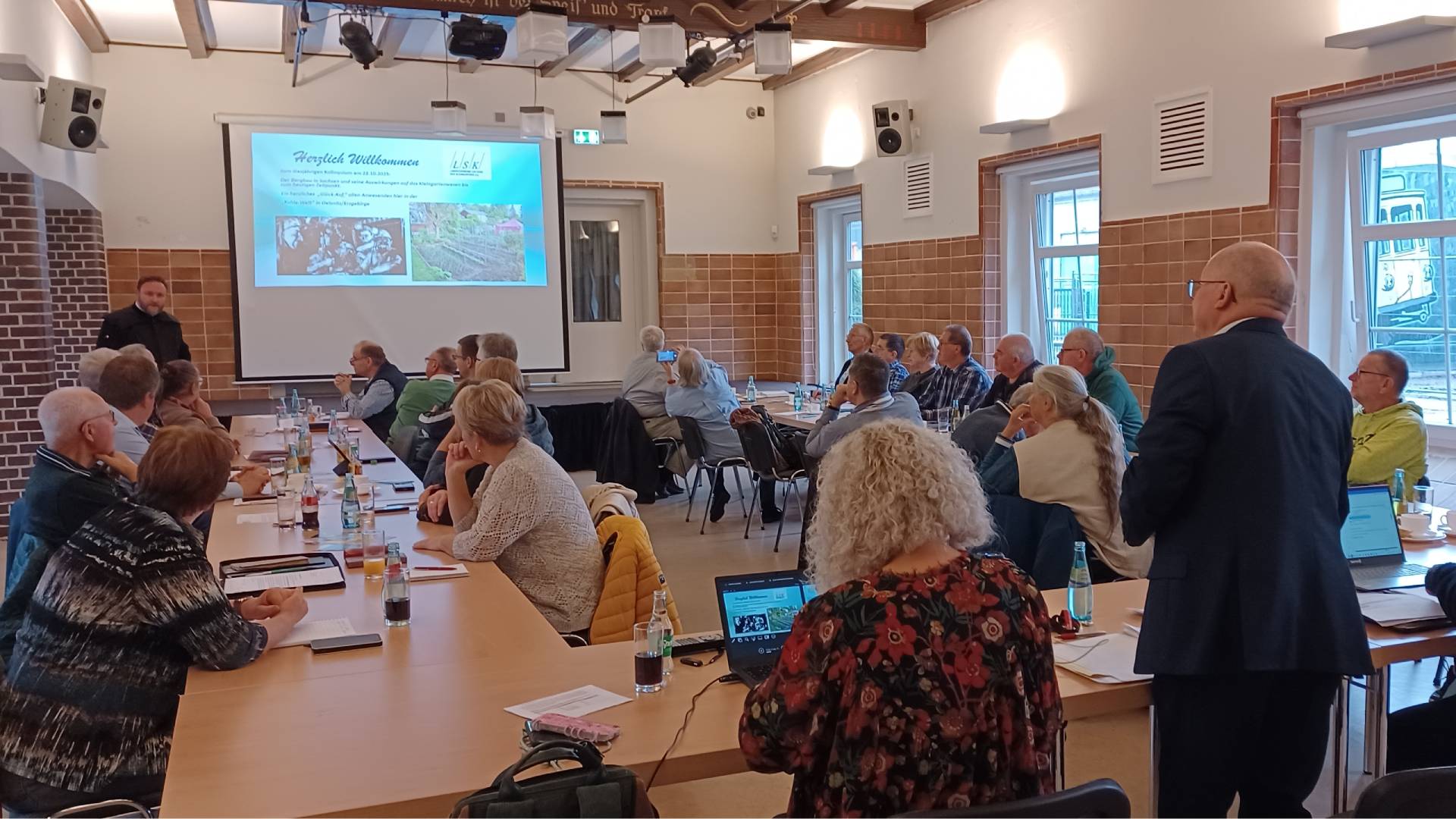 Frauen und Männer des LSK in der KohleWelt Oelsnitz beim Kolloquium