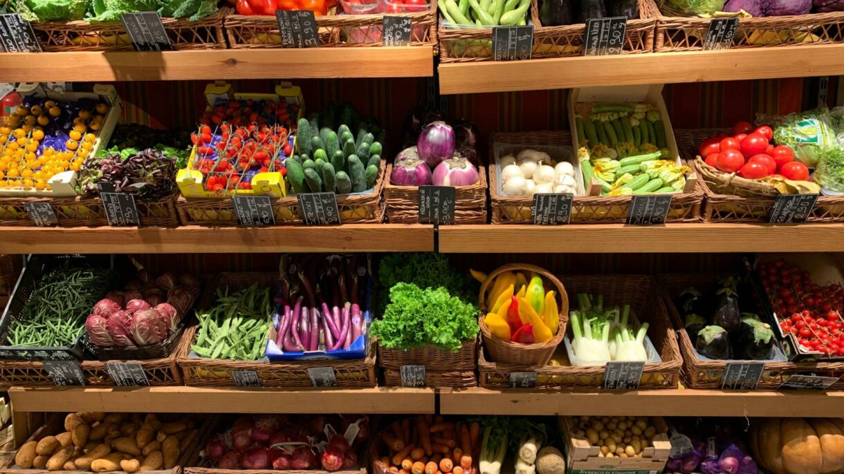 Obst und Gemüse in einem Supermarkt