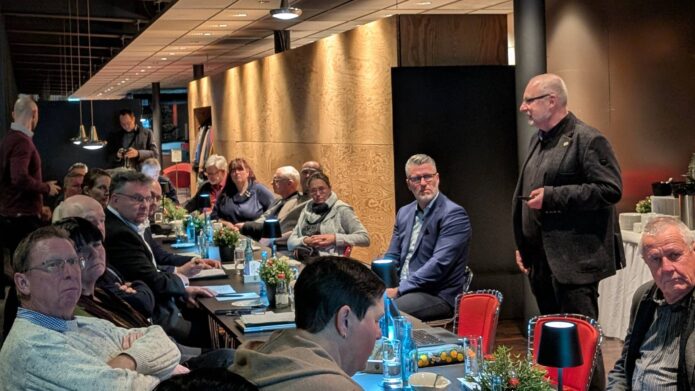Kleingärtnernde beim CDU Stammtisch